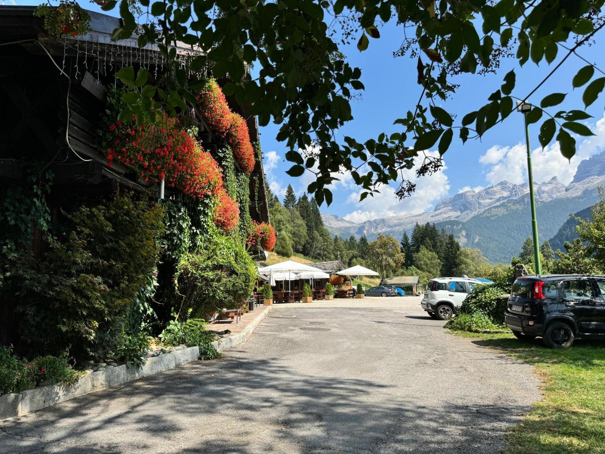 Albergo Ristorante Al Frate Da Streza Madonna Exterior foto